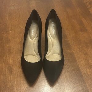 Gloria Vanderbilt Pumps